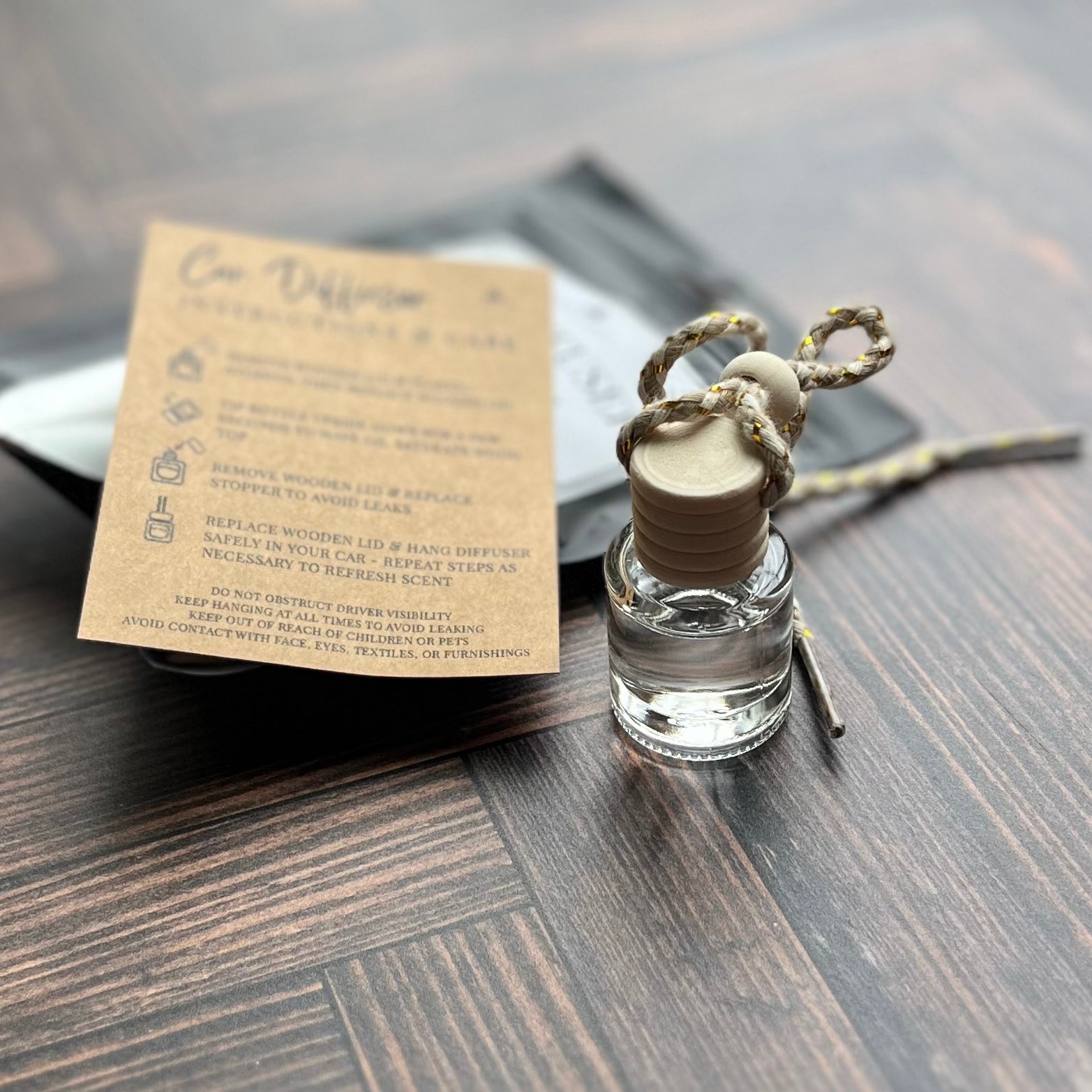 Evergreen & Apple Car Diffuser